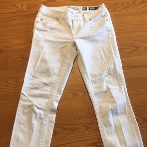 Miss Me white skinny jeans. Size 28. Ankle length.